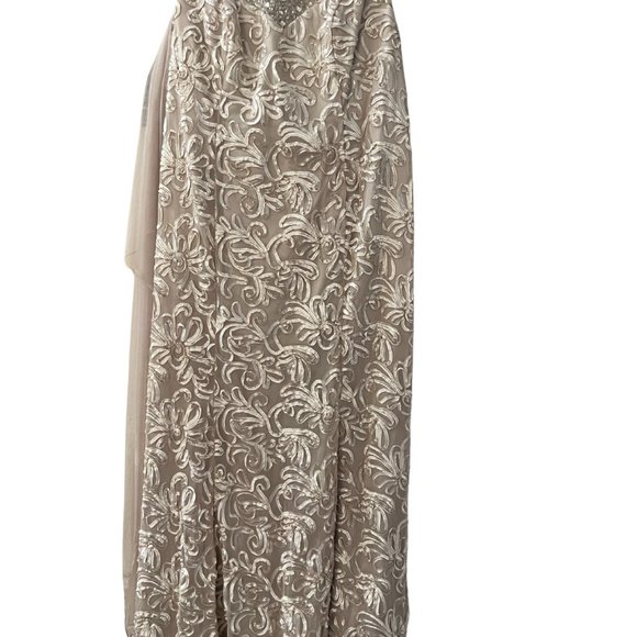 Sleeveless all-over Soutache Dress with Beads - Picture 3 of 10